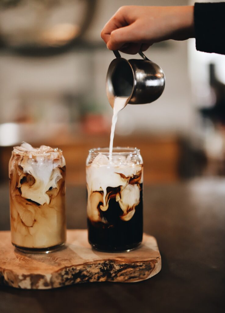 مدى جزر فاروس يحوم  أشهر أنواع القهوة الباردة وما هي طريقة عمل قهوة باردة ؟ - مدونة القهوة